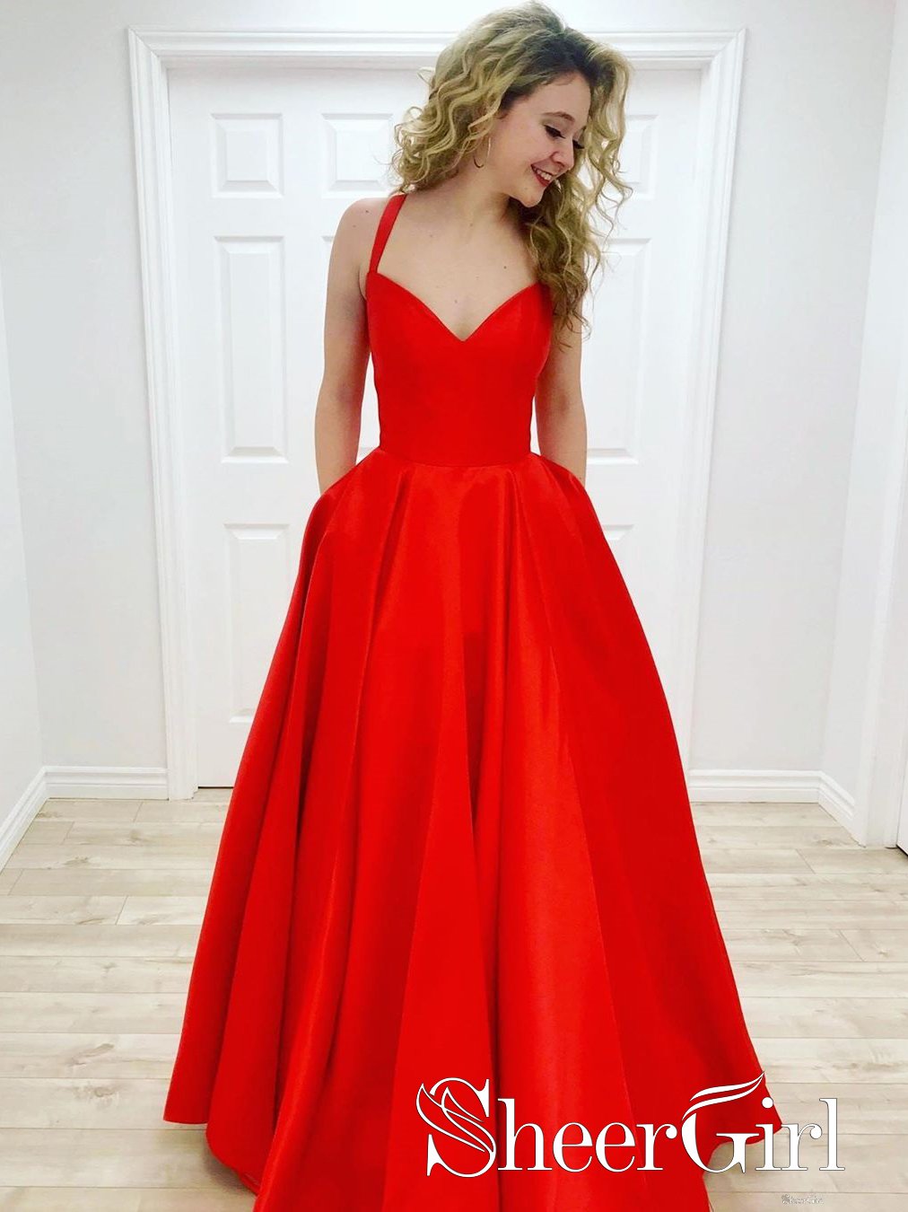 fitted lace wedding dress Red Long Sleeve Lace Prom Dress V-Neck with Slit main image 0