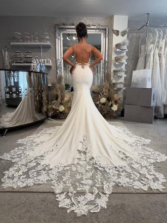 Spaghetti Straps See-through Bodice Mermaid Wedding Dresses with Lace Appliqued AWD2404