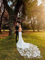 Vestido de novia con tirantes finos de encaje botánico y cola en forma AWD1694 