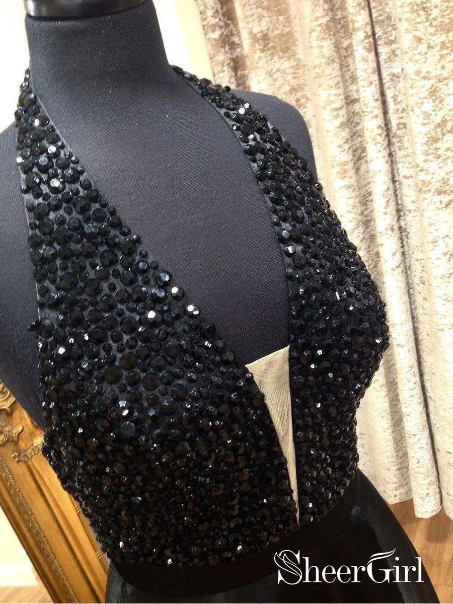 Long-Beaded-Halter-Black-Prom-Dresses-V-Neck-Backless-Formal-Evening-Ball- Gowns-APD3380-2_1200x.jpg?v=1740838024