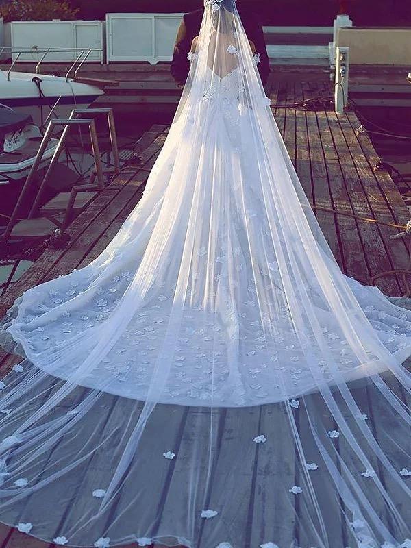 Off the Shoulder Vintage Wedding Dresses Lace Applique Plus Size Wedding Dress AWD1076 Off the Shoulder Vintage Wedding Dresses Lace Applique Plus Size Wedding Dress AWD1076